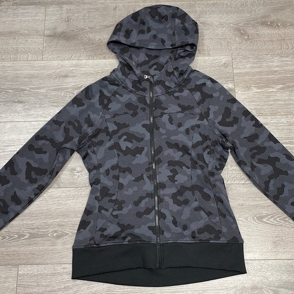 NWOT ZYIA Active Charcoal Camo Pivot Hoodie Full Zip Hooded Sweatshirt Jacket S - Picture 3 of 16